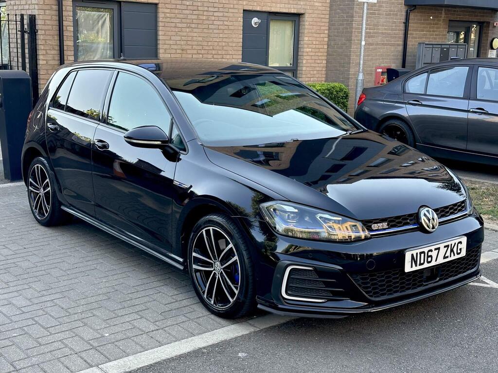 2018 Volkswagen Golf GTE DSG Auto